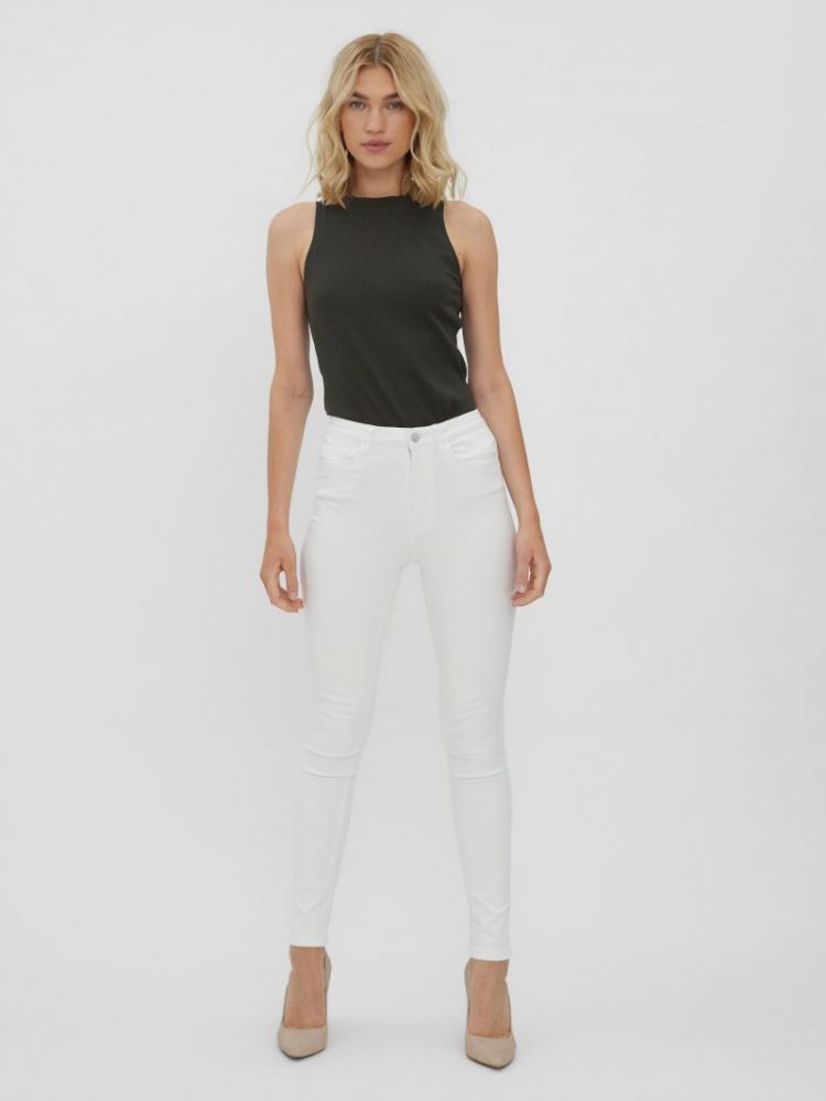 10262685 Bright white